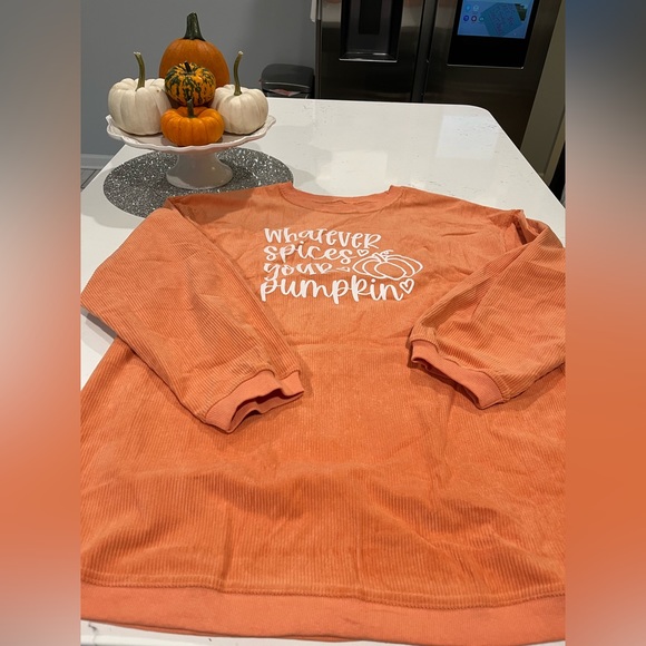 🎃 New! Cute Sweatshirt!! - Picture 5 of 10